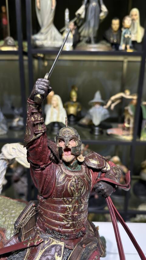 King Theoden on Snowmane - 5