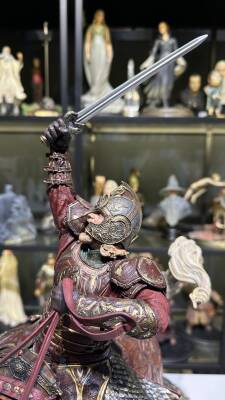 King Theoden on Snowmane - 9