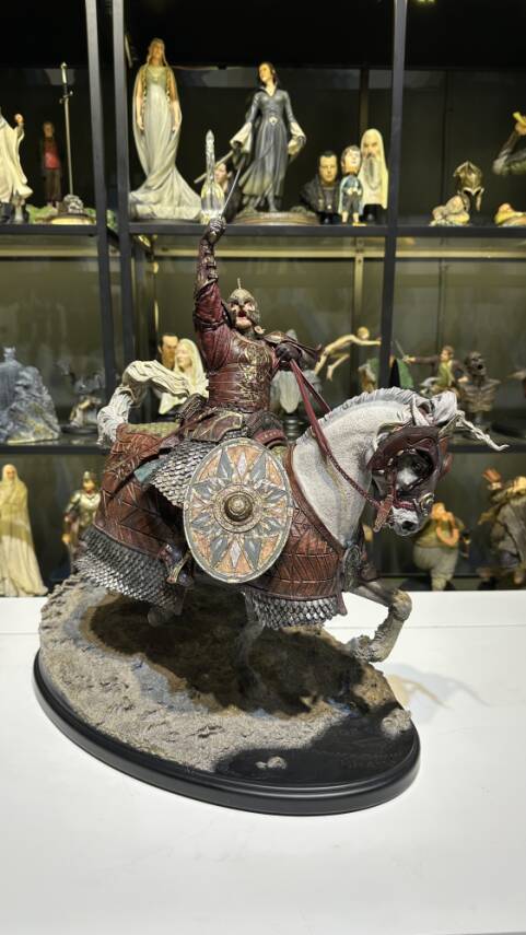 King Theoden on Snowmane - 1