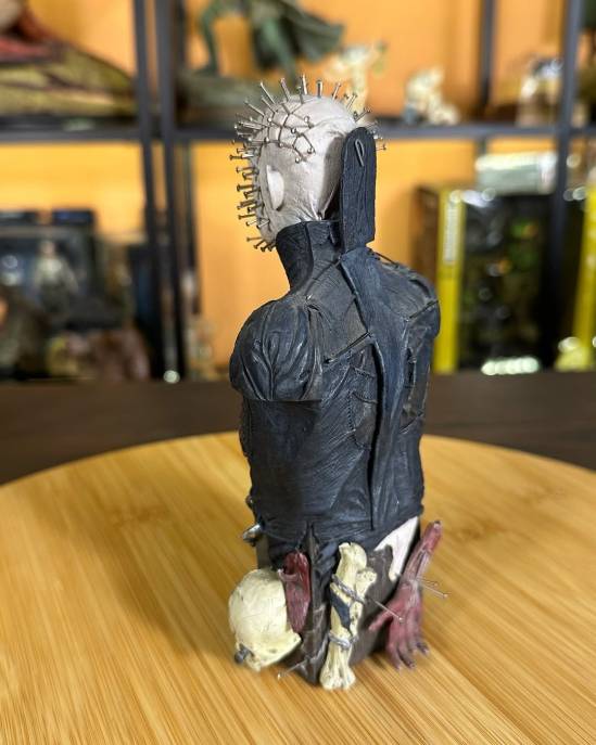 Neca Pinhead Mini Bust - 3
